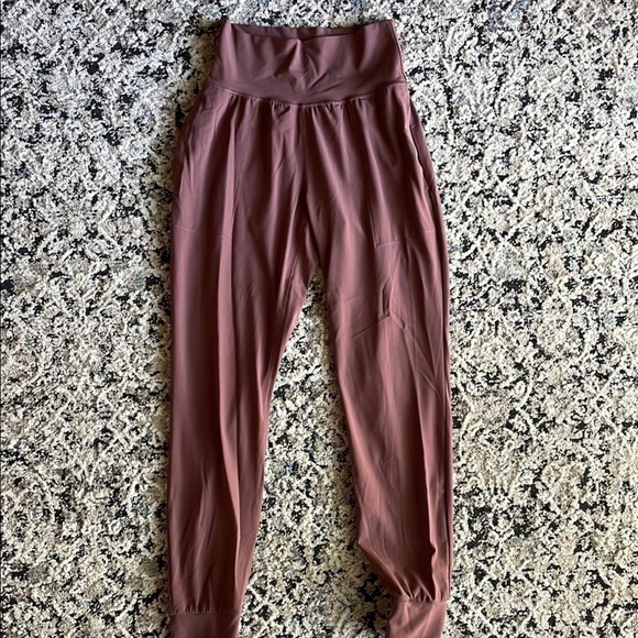 Athleta Powervita Saluation High Rise Jogger Pants XS Tall dusty rose - Picture 3 of 8